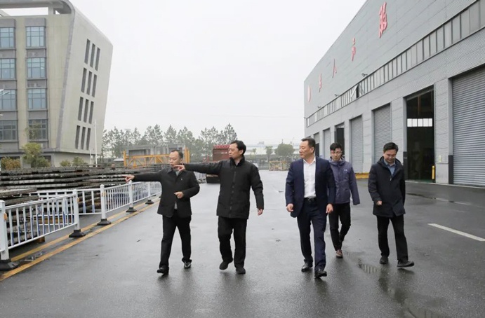 市政公用集團黨委副書記、總經(jīng)理萬義輝到市政遠大公司調(diào)研指導(dǎo)