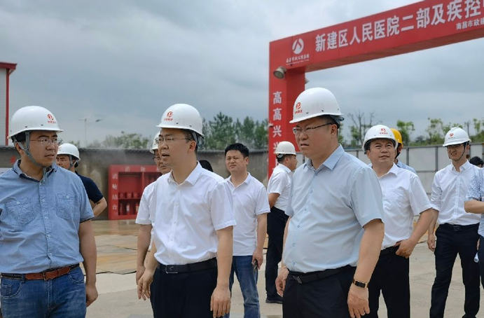 新建區(qū)委常委、常務(wù)副區(qū)長(zhǎng)賈中強(qiáng)到新建區(qū)職業(yè)技術(shù)學(xué)校新校區(qū)建設(shè)項(xiàng)目、新建區(qū)人民醫(yī)院二部及疾控中心項(xiàng)目調(diào)研