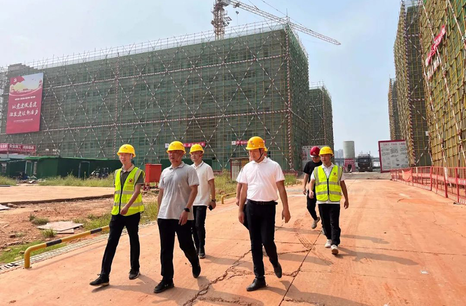 徐旭前往杭州路、新建職校等項目調(diào)研慰問